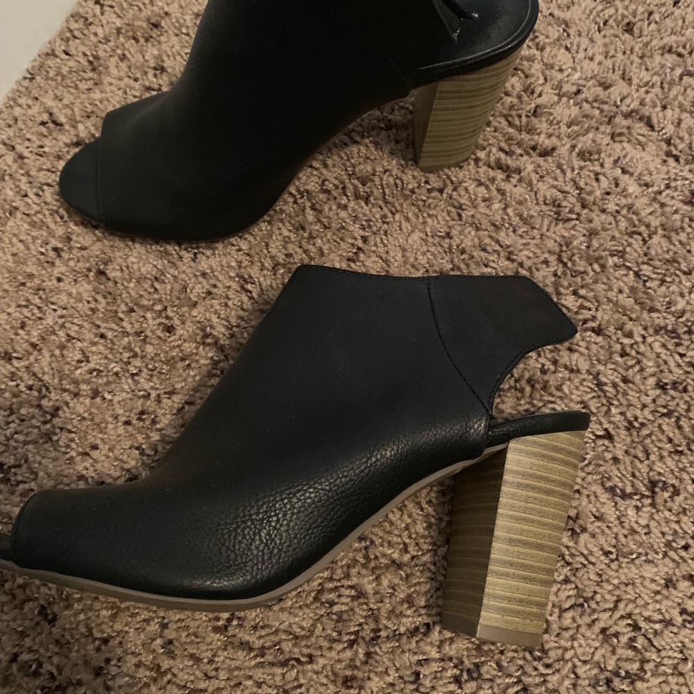 Peep toe booties - Picture 2 of 2